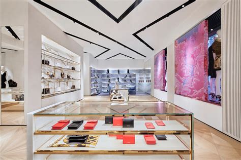 visual merchandising versace|Versace store by Curiosity .